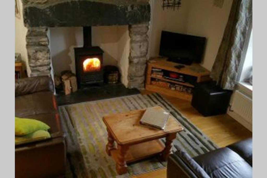 Moelwyn Cottage Blaenau Ffestiniog Exterior foto